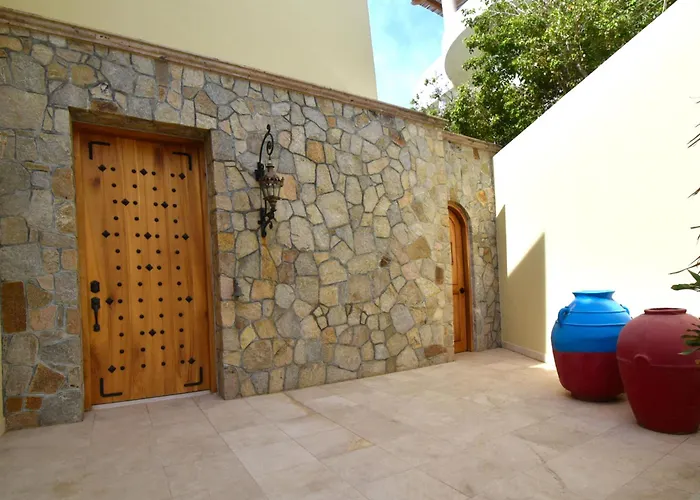 Casa Struthers, Luxury Villa, Access