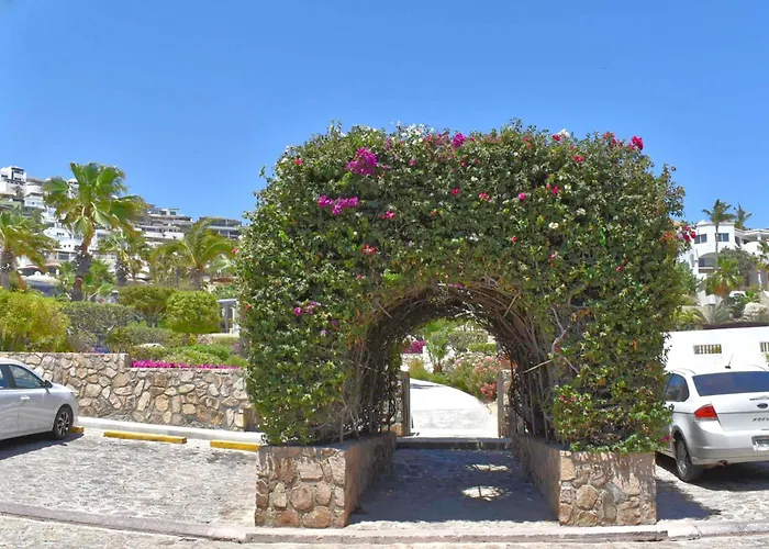 Casa Struthers, Luxury Villa, Access